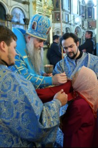 Божественная литургия в храме в честь Казанской иконы Божией Матери г. Петровска