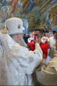 Крещальная литургия в Свято-Троицком соборе Саратова
