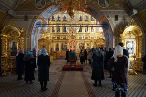 Божественная литургия в Свято-Троицком кафедральном соборе г. Саратова