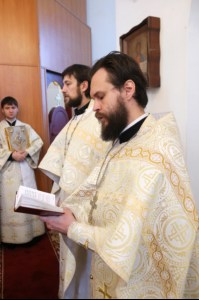 Божественная литургия в храме во имя святого великомученика Георгия Победоносца города Саратова