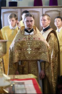 Епископ Пахомий совершил Божественную литургию в Свято-Троицком кафедральном соборе Саратова