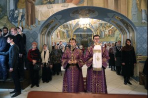 Крещальная литургия в Свято-Троицком кафедральном соборе г. Саратова