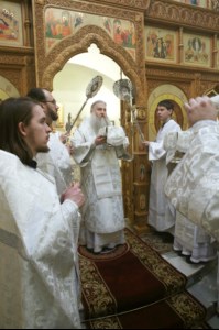 Божественная литургия и панихида в храме во имя святителя и чудотворца Николая на Елшанском кладбище г. Саратова