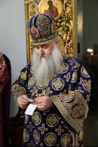 Божественная литургия в храме в честь Покрова Пресвятой Богородицы г.Петровска
