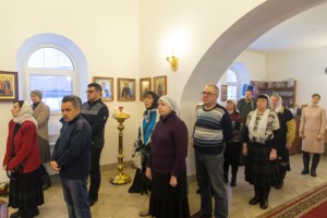 Божественная литургия в храме во имя святых бессребреников и чудотворцев Космы и Дамиана г. Саратова