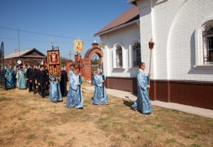 Божественная литургия в храме в честь Владимирской иконы Божией Матери с. Багаевка Саратовского района