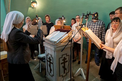 Божественная литургия в храме Всех святых, в земле Русской просиявших, г. Саратова