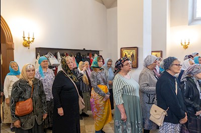 Божественная литургия в храма в честь иконы Божией Матери «Всех скорбящих Радость» г. Саратова