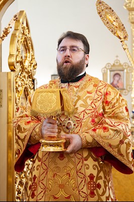 Митрополит Игнатий совершил Божественную литургию в храме Казанской иконы Божией Матери г. Саратова