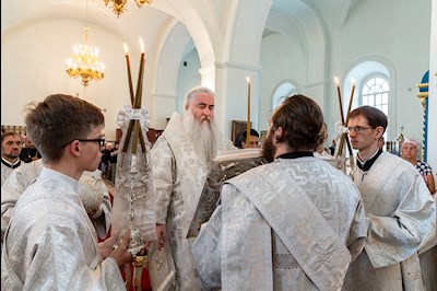 Митрополит Лонгин совершил отпевание игумении Ксении (Афанасьевой)