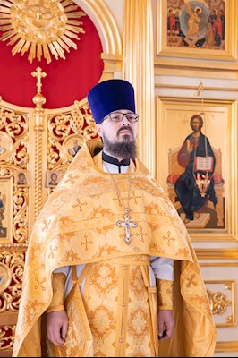 Митрополит Игнатий совершил Божественную литургию в храме во имя святого апостола и евангелиста Иоанна Богослова при СПДС