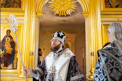 Митрополит Игнатий совершил Литургию Преждеосвященных Даров в храме святого апостола и евангелиста Иоанна Богослова при СПДС