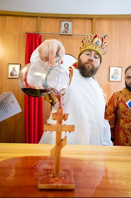 Митрополит Игнатий совершил Великое освящение храма Архангела Михаила с. Курдюм и первую Божественную литургию в новоосвященном храме