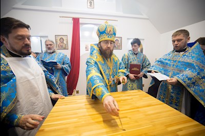Митрополит Игнатий совершил Великое освящение храма в честь иконы Божией Матери «Спорительница хлебов» с. Кувыка и первую Божественную литургию в новоосвященном храме