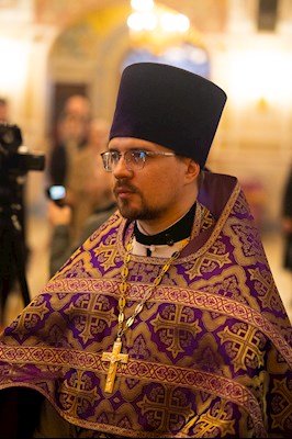 Митрополит Игнатий совершил вечернюю Литургию Преждеосвященных Даров в Свято-Троицком кафедральном соборе г. Саратова