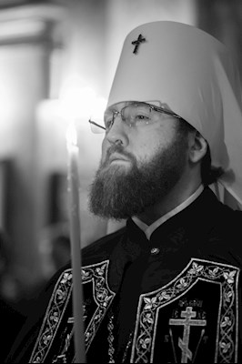Митрополит Игнатий совершил великое повечерие с чтением Великого покаянного канона преподобного Андрея Критского в Покровском соборе г. Саратова