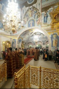 Всенощное бдение в Свято-Троицком кафедральном соборе Саратова