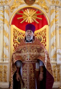 Божественная литургия на Архиерейском подворье — храме во имя преподобного Серафима Саровского города Саратова