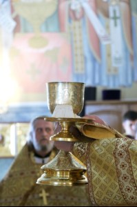 Епископ Пахомий совершил Божественную литургию в Свято-Троицком кафедральном соборе Саратова