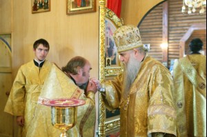 Божественная литургия в храме в честь Сретения Господня г. Саратова