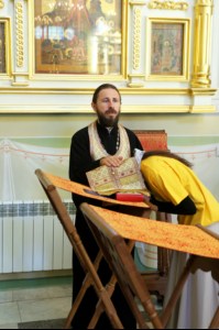 Божественная литургия и молебен у мощей святого равноапостольного князя Владимира в Покровском храме г.Саратова
