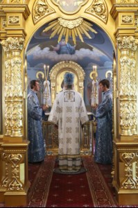 Крещальная литургия в Свято-Троицком кафедральном соборе г. Саратова