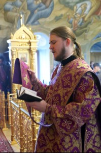 Крещальная литургия в Свято-Троицком кафедральном соборе г. Саратова
