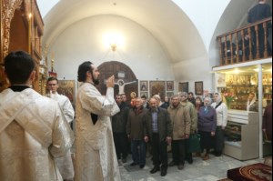 Божественная литургия и панихида в храме во имя святителя и чудотворца Николая на Елшанском кладбище г. Саратова