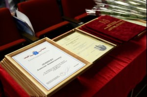 Митрополит Лонгин принял участие в работе собрания актива Саратовской области