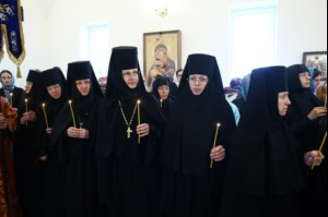 Чин Великого освящения и Божественная литургия в храме в честь Владимирской иконы Божией Матери Владимирского женского монастыря г. Вольска