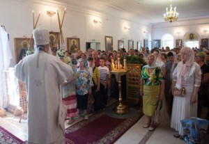 Божественная литургия в храме Преображения Господня Покровского женского монастыря г. Балашова
