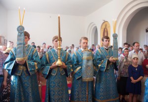 Божественная литургия в храме в честь Успения Пресвятой Богородицы п. Возрождение Хвалынского района