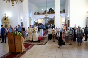 Всенощное бдение в храме в честь Казанской иконы Божией Матери г.Саратова