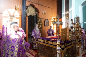 Литургия Преждеосвященных Даров в храме в честь Сошествия Святого Духа г. Саратова