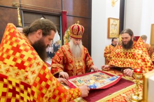 Божественная литургия в Свято-Алексиевском женском монастыре г. Саратова