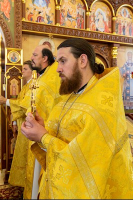 Епископ Манхэттенский Николай совершил Божественную литургию в храме святителя Николая Японского г. Саратова