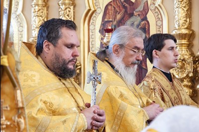 Митрополит Игнатий совершил Божественную литургию в храме Казанской иконы Божией Матери г. Саратова