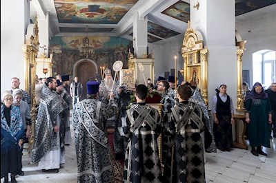 Литургия Преждеосвященных Даров в храме в честь Покрова Пресвятой Богородицы г. Покровска (Энгельса)