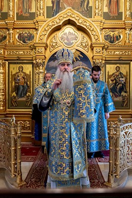 Утреня с чтением акафиста в Свято-Троицком кафедральном соборе г. Саратова