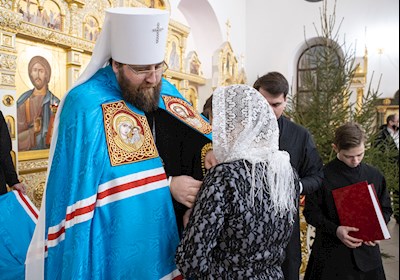 Митрополит Игнатий совершил великое повечерие в соединении с утреней в храме Рождества Христова г. Саратова