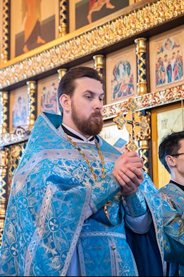 Митрополит Игнатий совершил Божественную литургию в храме в честь Сретения Господня г. Саратова