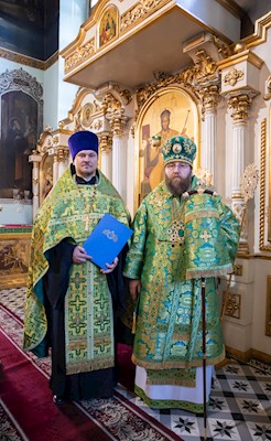 Митрополит Игнатий совершил всенощное бдение в Свято-Духовском соборе г. Саратова