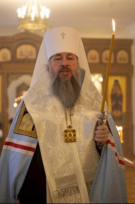 Совершена панихида по саратовским святителям