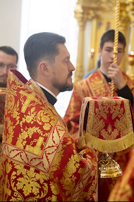 Митрополит Игнатий совершил Божественную литургию в храме святого апостола и евангелиста Иоанна Богослова г. Саратова
