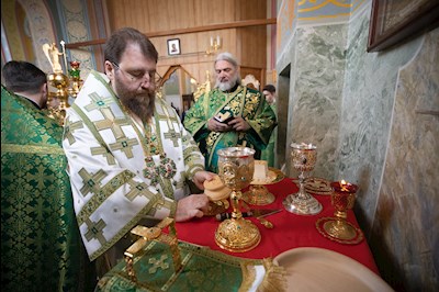 Митрополит Игнатий совершил Божественную литургию в Иоанновском женском монастыре в пос. Алексеевка Хвалынского района