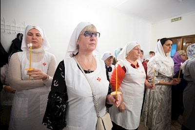 Митрополит Игнатий совершил Великое освящение Крестовоздвиженского подворья Свято-Алексиевского женского монастыря г. Саратова и Божественную литургию в новоосвященном храме