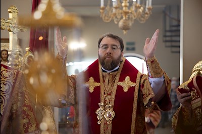 Митрополит Игнатий совершил Божественную литургию пасхальным чином в храме святого пророка Илии п. Сенной Вольского района