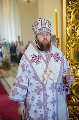 Митрополит Игнатий совершил всенощное бдение с чином выноса Креста в Свято-Троицком кафедральном соборе г. Вольска