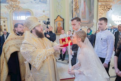 Митрополит Игнатий совершил таинство Венчания