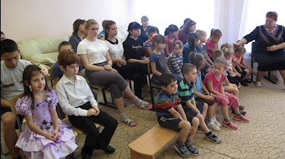 Воспитанники воскресной школы посетили сверстников в реабилитационном центре